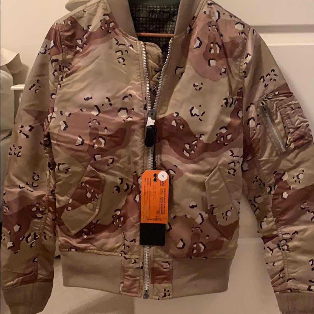 Alpha Industries MA-1 slim fit small flight jacket